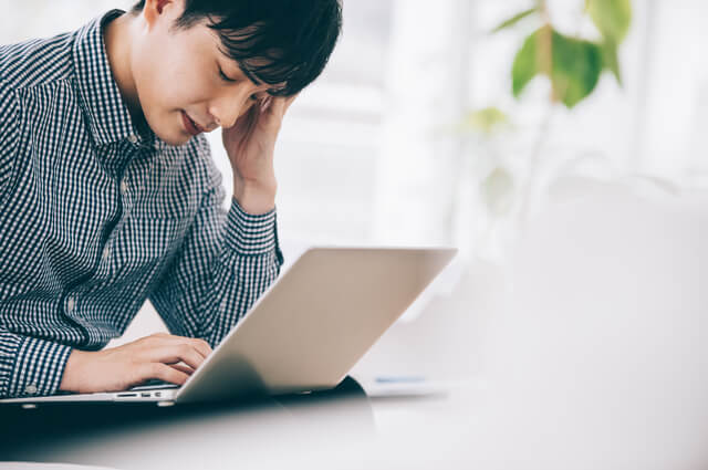 【合法的な裏ワザ】奨学金の返済の負担を軽減する方法はある?のサムネイル画像